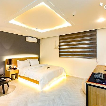 Hash Hotel スウォン エクステリア 写真